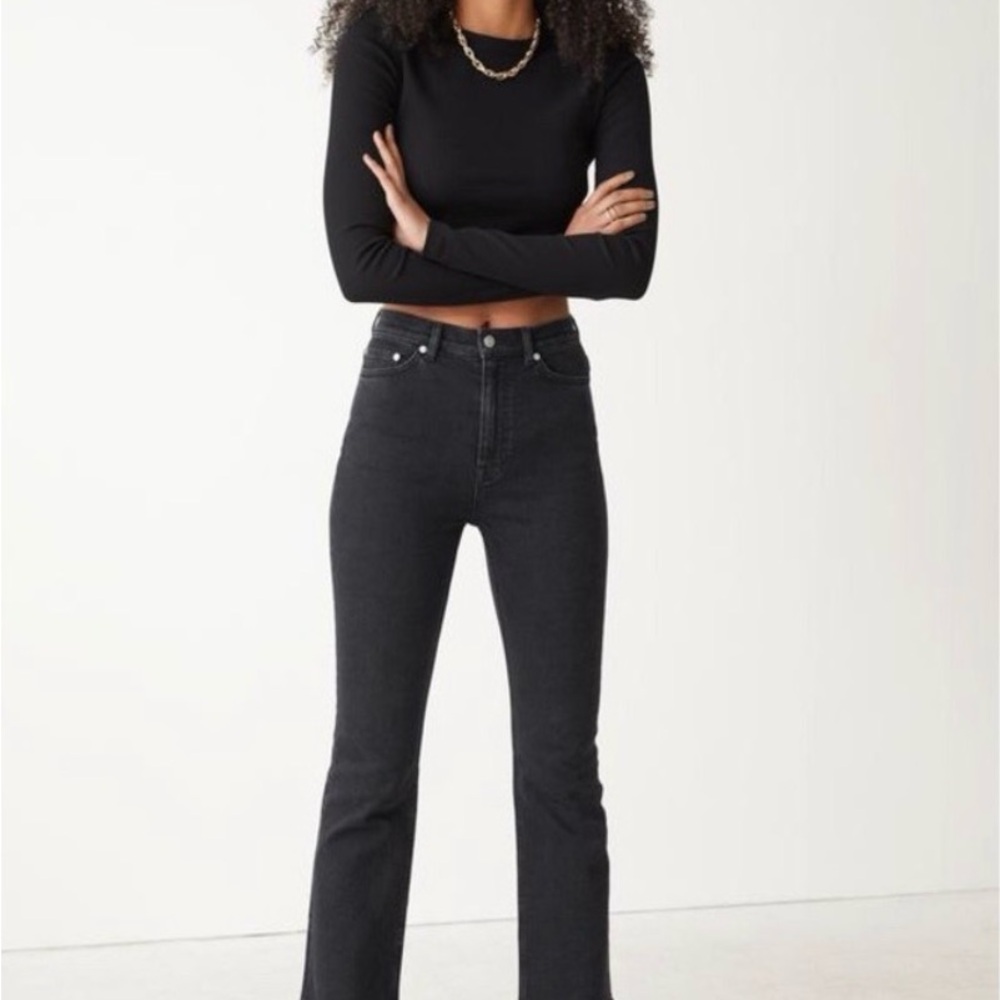 & Other Stories The Mood Cut High-Rise Slim Flare Jeans Black Size 25